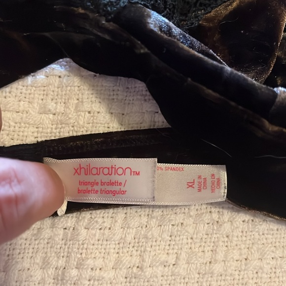 2 velour triangle bralettes. Xhilaration brand. Size XL. - Picture 2 of 6